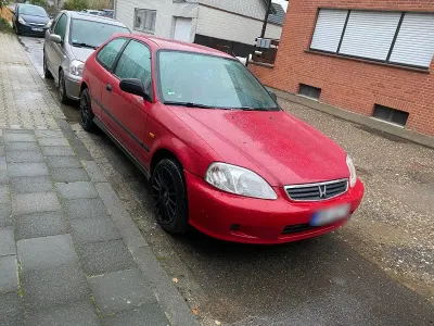 Gebraucht Honda Civic 125 PS (91 kW) 2000 Rot Kleinwagen