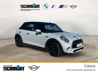 Gebraucht Mini Cooper S Cabriolet 192 PS (141 kW) 2020 White silver metallic Cabrio