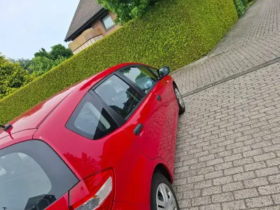 Gebraucht Honda Jazz 90 PS (66 kW) 2011 Rot Kleinwagen