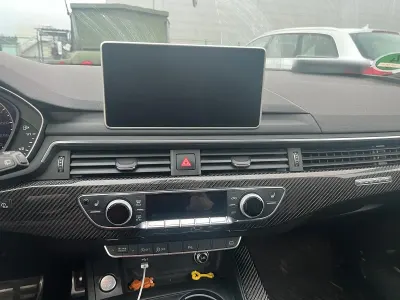 Gebraucht Audi A4 S-Line 190 PS (139 kW) 2019 Schwarz Kombi
