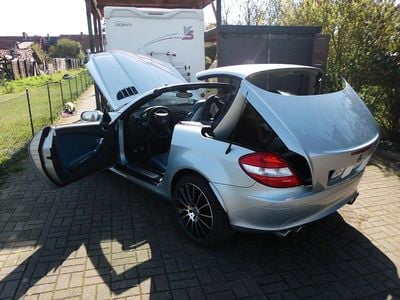 Usata Mercedes SLK200 163 CV (119 kW) 2004 Argento Cabrio