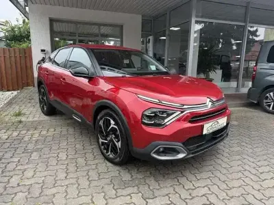 Gebraucht Citroën C4 Shine 110 PS (80 kW) 2023 Lackierung elixierrot/typ ver SUV