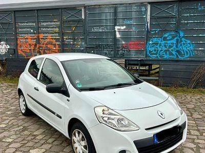 Gebraucht Renault Clio IV 75 PS (55 kW) 2012 Weiß Limousine