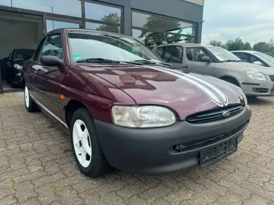 Gebraucht Ford Escort Cabriolet 88 PS (64 kW) 1996 Violett Cabrio