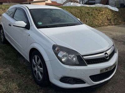 Opel Astra GTC
