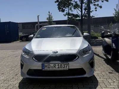 Gebraucht Kia Ceed Platinum Edition 136 PS (100 kW) 2021 Silber Kleinwagen