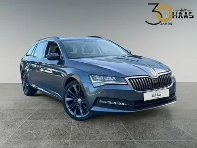Gebraucht Skoda Superb Ambition 200 PS (147 kW) 2021 Grau Kombi