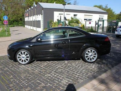 Gebraucht Ford Focus Cabriolet Titanium 136 PS (100 kW) 2008 Schwarz Cabrio