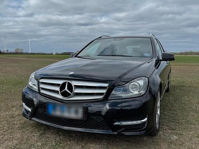 Gebraucht Mercedes C250 Avantgarde 204 PS (150 kW) 2012 Schwarz Kombi