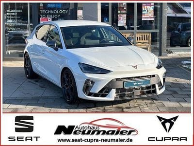 Weiß Gebraucht 2025 Cupra Leon VZ Limousine | 36.950 € (Fairer Preis)