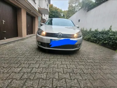 Gebraucht VW Golf VI Comfortline 122 PS (89 kW) 2009 Grau Kleinwagen