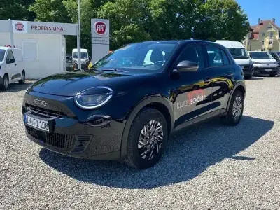 Gebraucht Fiat 600 136 PS (100 kW) 2025 Schwarz SUV