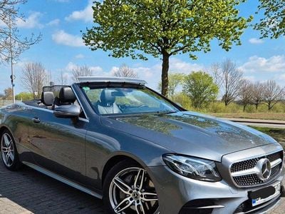 Usata Mercedes E220 AMG line 194 CV (142 kW) 2020 Grigio Cabrio