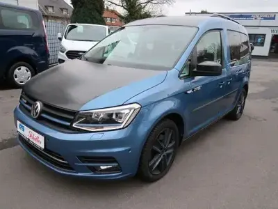 Second-hand VW Caddy Highline 150 CP (110 kW) 2016 Albastru Monovolum