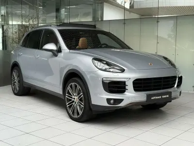 Occasion Porsche Cayenne S Chrono 385 PK (283 kW) 2015 Zilver SUV