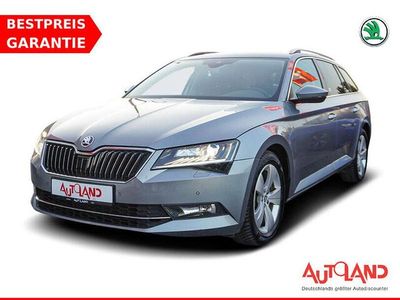 Grau Gebraucht 2019 Skoda Superb Kombi | 22.890 € (Teuer)