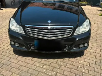 Gebraucht Mercedes C200 136 PS (100 kW) 2012 Schwarz Kombi