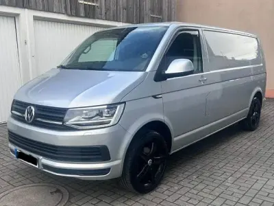 Używany VW Transporter 114 KM (83 kW) 2018 Srebrny Van