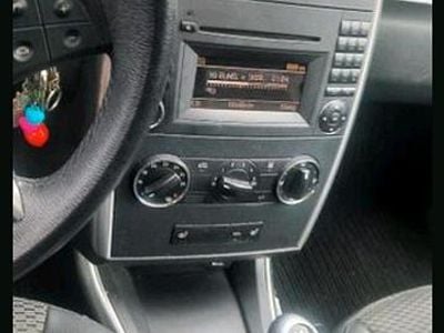 Gebraucht Mercedes B160 95 PS (69 kW) 2011 Grau Van / Kleinbus