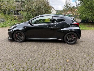 Schwarz Gebraucht 2024 Toyota Yaris Limousine | 43.900 € (Etwas zu teuer)