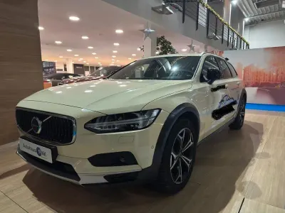 Gebraucht Volvo V90 CC Ultimate 197 PS (144 kW) 2023 Schwarz Kombi