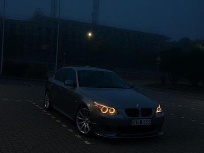 BMW 523