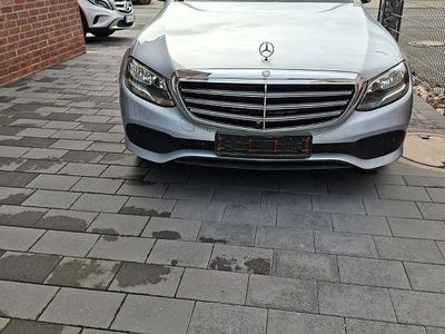 Mercedes E220