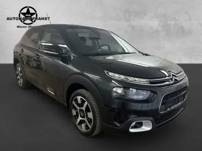 Begagnad Citroën C4 Shine 110 HK (80 kW) 2018 Svart SUV