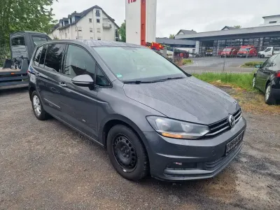 Gebraucht VW Touran 110 PS (80 kW) 2018 Grau Van / Kleinbus
