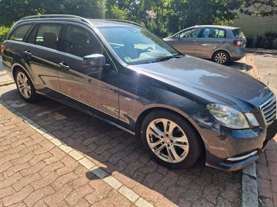 Mercedes E200