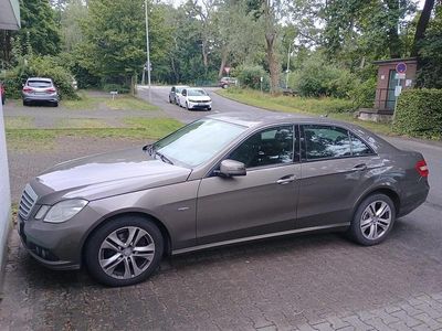 Mercedes E220