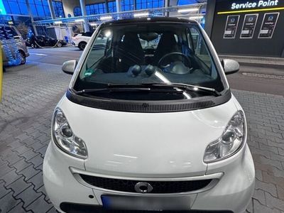 smart forTwo Cabrio in Schwarz gebraucht in Krefeld für € 5.300