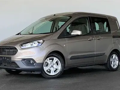 Używany Ford Transit Trend 101 KM (74 kW) 2019 Srebrny Minivan