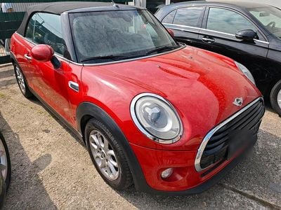 Gebraucht Mini Cooper Cabriolet 136 PS (100 kW) 2018 Rot Cabrio