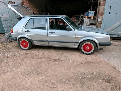 Gebraucht VW Golf II 72 PS (52 kW) 1990 Silber Kleinwagen