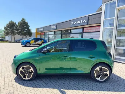 Gebraucht Renault Twingo Urban 60 kW (82 PS) 2026 Dqp absolutgrün Kleinwagen