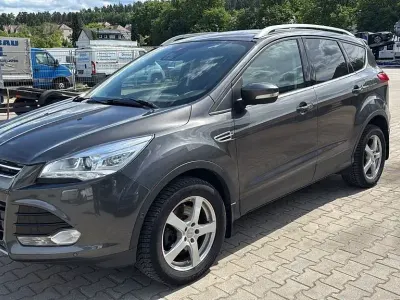 Gebraucht Ford Kuga Titanium 179 PS (131 kW) 2015 Grau SUV