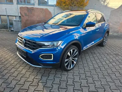 Usata VW T-Roc 116 CV (85 kW) 2019 Blu SUV