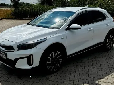Gebraucht Kia XCeed Vision 160 PS (117 kW) 2022 Weiß SUV