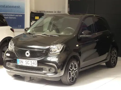 Gebraucht Smart ForFour 90 PS (66 kW) 2019 Weiß Kleinwagen