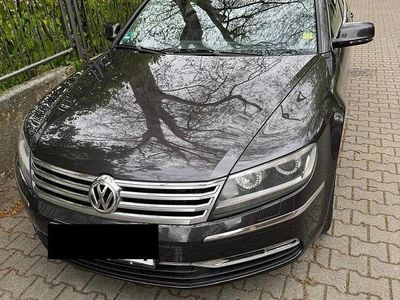 Second-hand VW Phaeton 239 CP (175 kW) 2011 Negru Berlinǎ