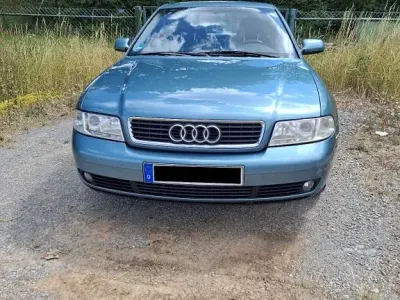 Gebraucht Audi A4 101 PS (74 kW) 2000 Grün Limousine