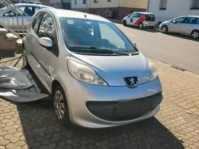 Occasion Peugeot 107 68 PK (50 kW) 2008 Zilver Hatchback