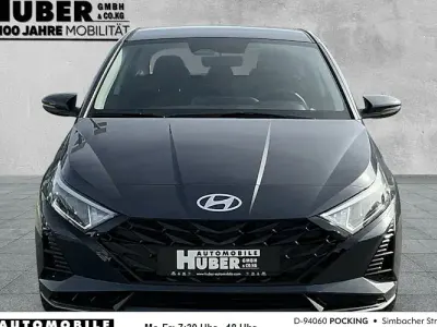 Ny Hyundai i20 Trend 100 HK (73 kW) 2025 Grå Sedan
