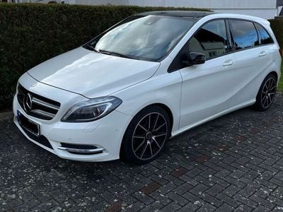 Mercedes B220