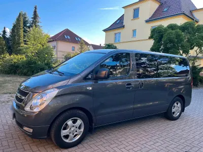 Gebraucht Hyundai H-1 170 PS (125 kW) 2012 Grau Van / Kleinbus