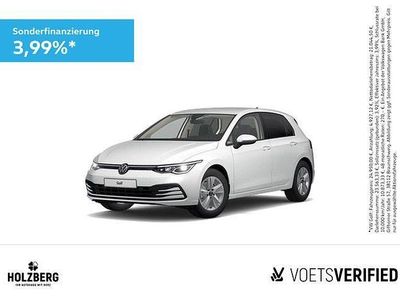 Gebraucht VW Golf VIII Life 131 PS (96 kW) 2023 Weiß Limousine