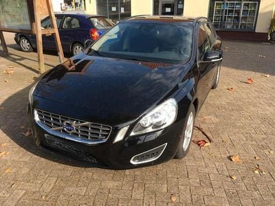 Second-hand Volvo V60 163 CP (119 kW) 2011 Negru Break