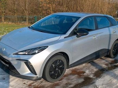 Silber Gebraucht 2023 MG MG4 EV Kleinwagen | 17.000 € (Guter Preis)
