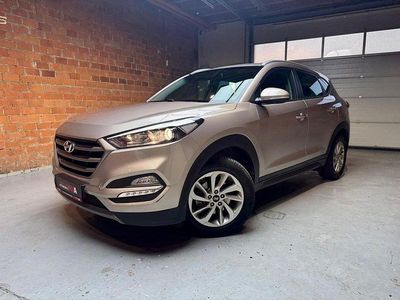Gebraucht Hyundai Tucson Intro Edition 136 PS (100 kW) 2015 Weiß SUV